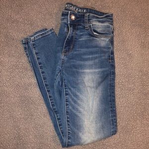 American Eagle dark wash mid waisted jeans